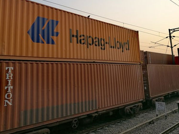 ICD (Inland Container Depot)